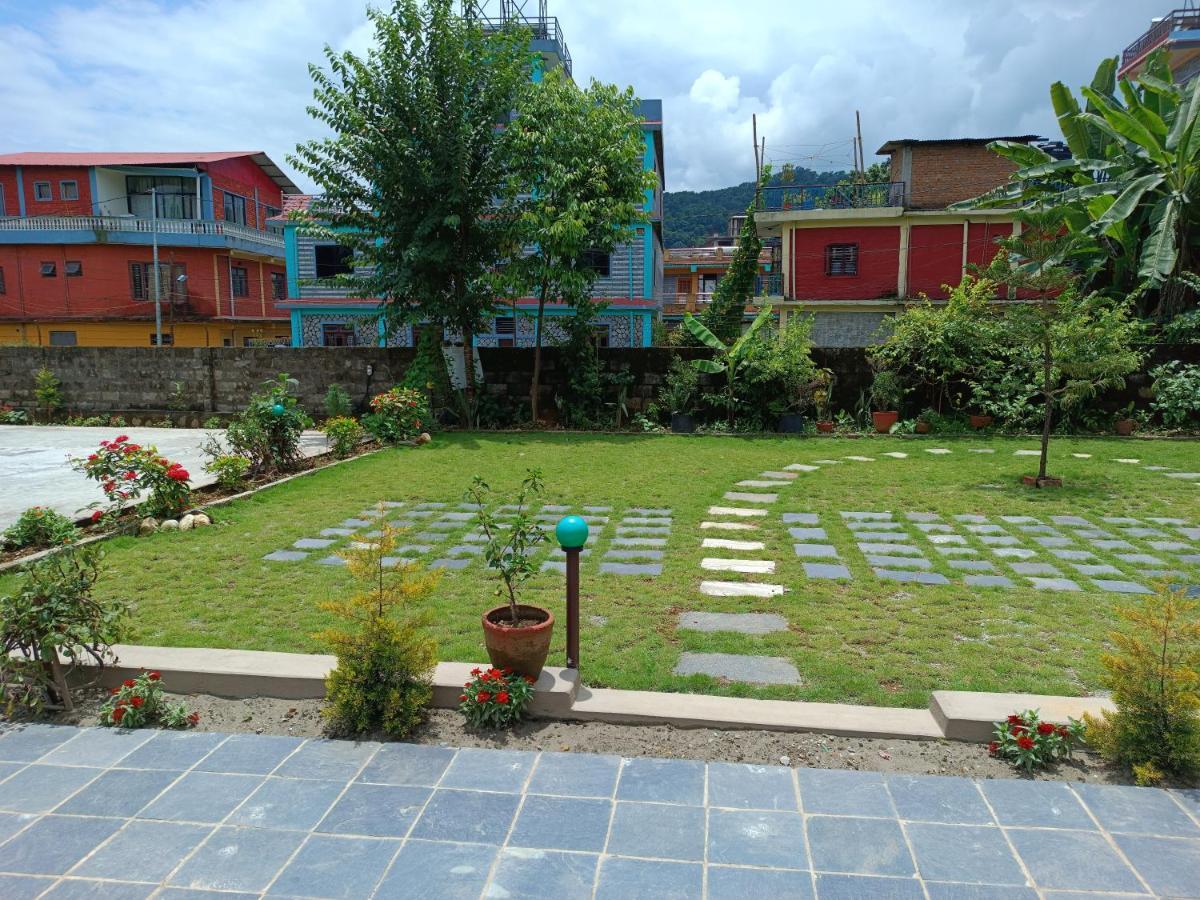 Paradise Boutique Hotel Pokhara Exterior photo