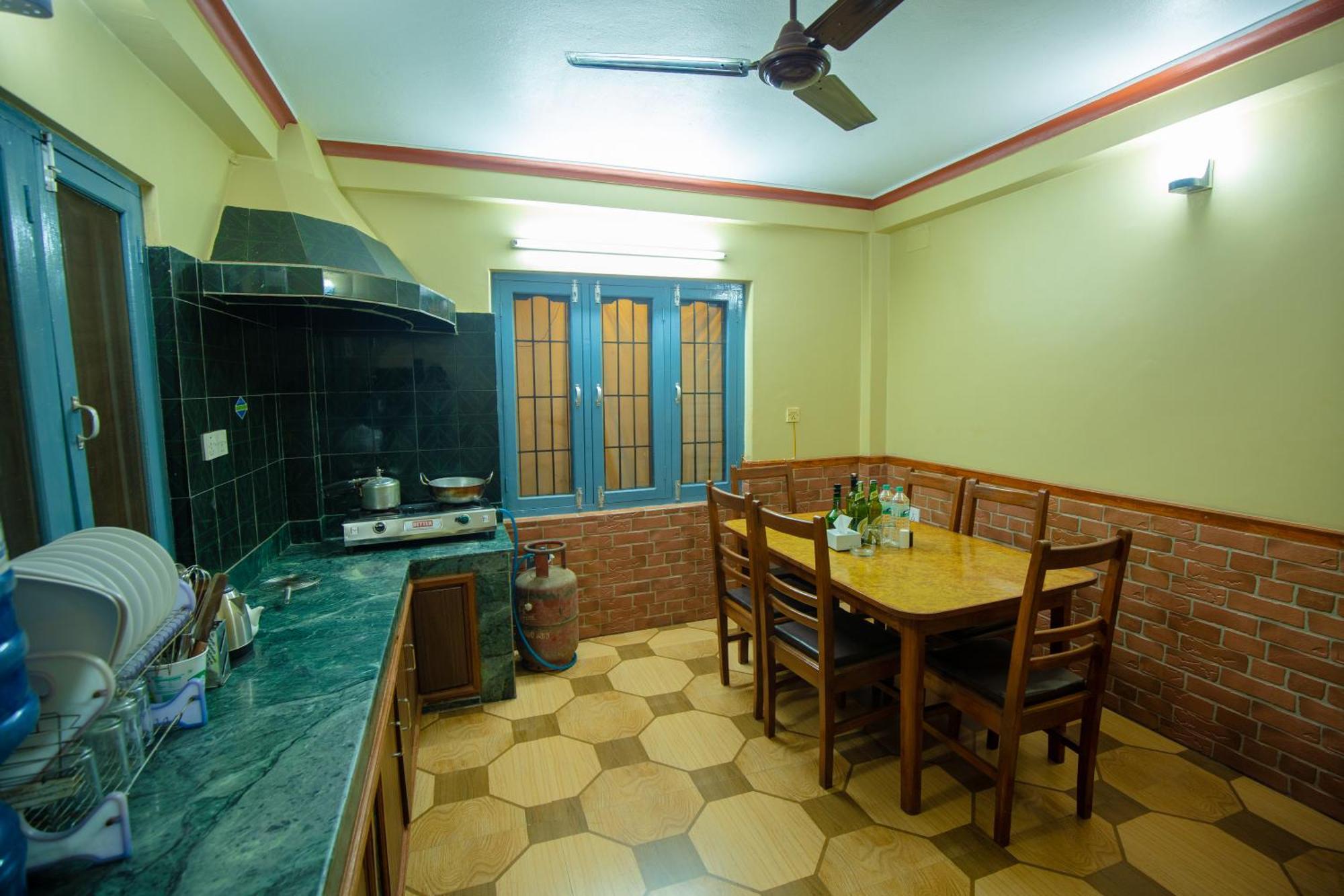 Paradise Boutique Hotel Pokhara Exterior photo