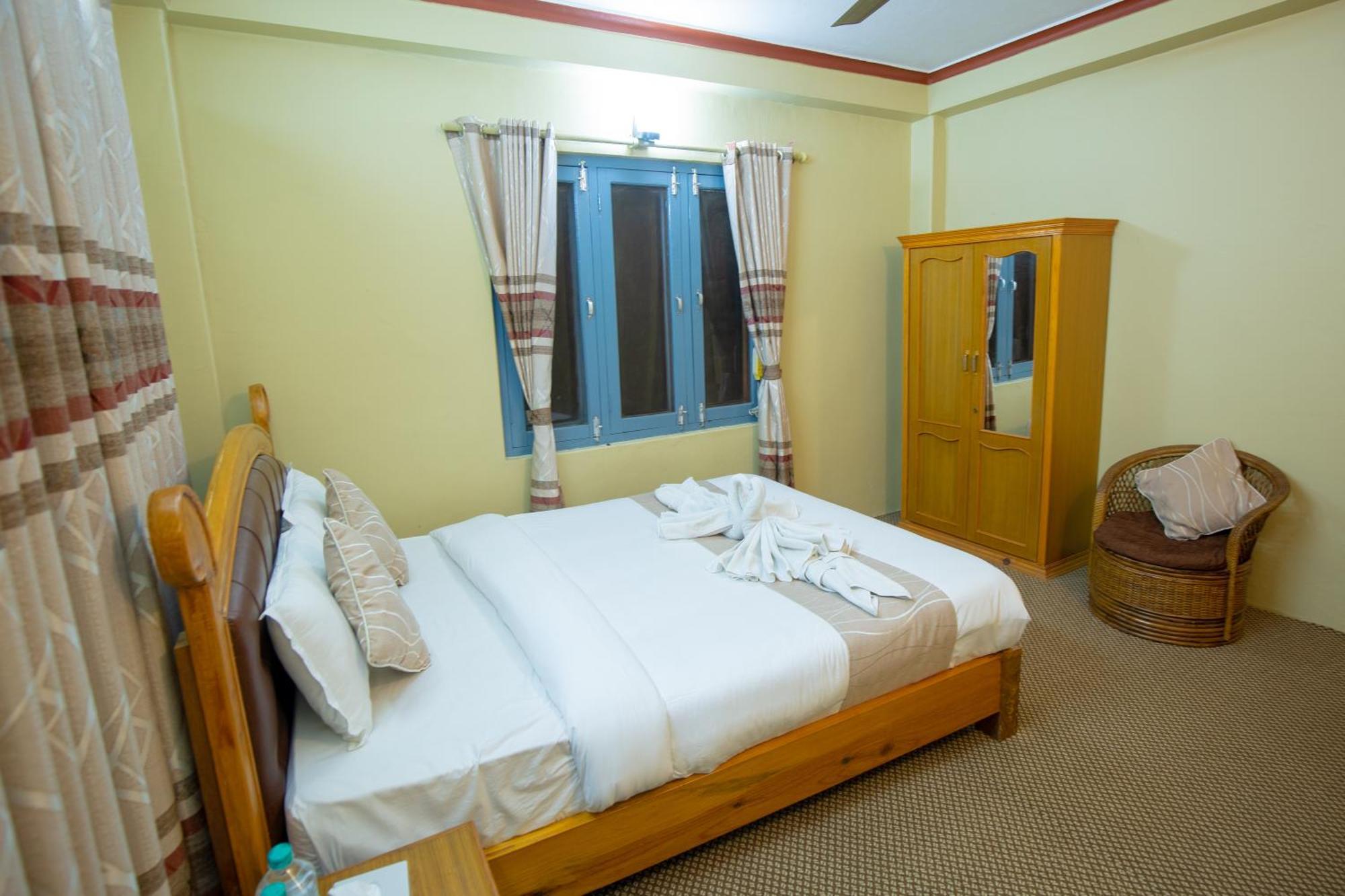 Paradise Boutique Hotel Pokhara Exterior photo